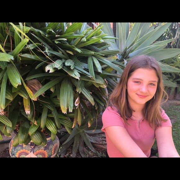 Meet your Posher, Tegan - Picture 1 of 1